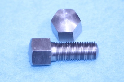 02) 5/16 Cycle 0.445'' A/F X 3/4'' Stainless Bolt Steel Domed HC516034DS