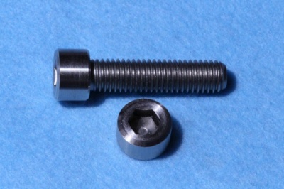 05) M10 40mm Stainless Cap Screw SM1040 - M29