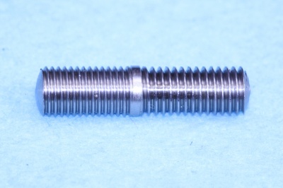 01) 5/16'' x 1-1/4'' Stud Bsf/Cycle Stainless Steel - STBC5160114