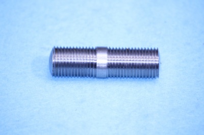 01) 1/2'' x 1-11/16'' Stud Cycle 20tpi Stainless Steel F5942 - STFF12011116