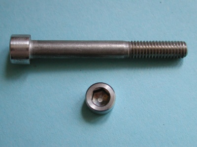 09) 3/8'' Whiworth X 2-3/4'' Stainless Socket Cap Screw SW38234