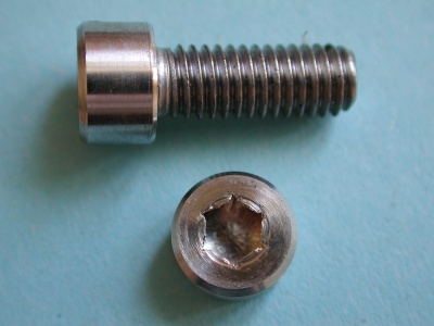 01a) 5/16'' Unc X 3/4'' Stainless Socket Cap Screw SUC516034