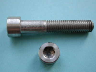 06) 5/16'' Whiworth X 1-3/4'' Stainless Socket Cap Screw SW516134