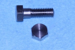 14-6114 Triumph UNC Stainless Bolt HUC516100  V4-16