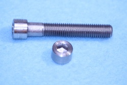 05) 1/4'' Unf X 1-1/2'' Stainless Socket Cap Screw SUF14112