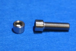 02) 3/8'' x 1'' UNF Socket Cap Stainless Screw SUF38100 - W3-08