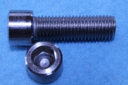 02) 5/16'' x 1'' UNF Socket Cap Stainless Screw SUF516100 - W3-08